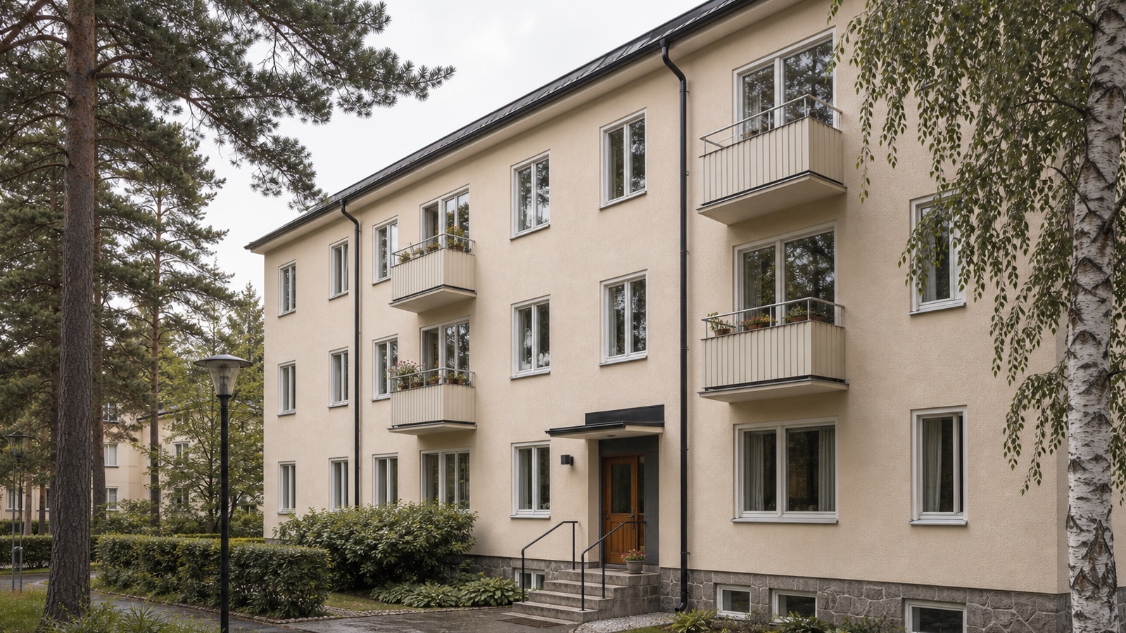 Fasadunderhåll i Norrtälje med fasaddetalj för underhåll, kontroll och långsiktigt skydd för villor, äldre hus och bostadsfastigheter
